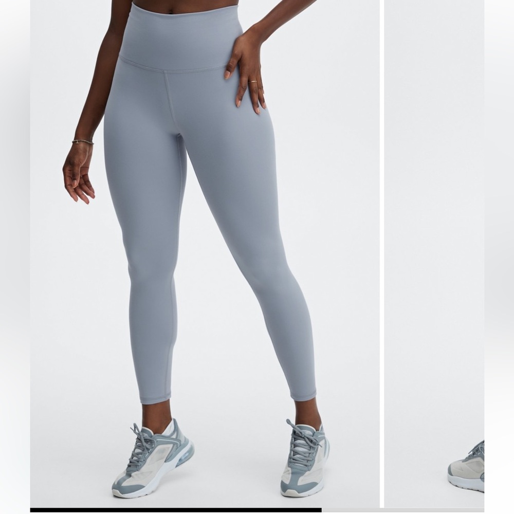 Fabletics PureLuxe high rise leggings. 7/8 length. Size Large. Color raincloud